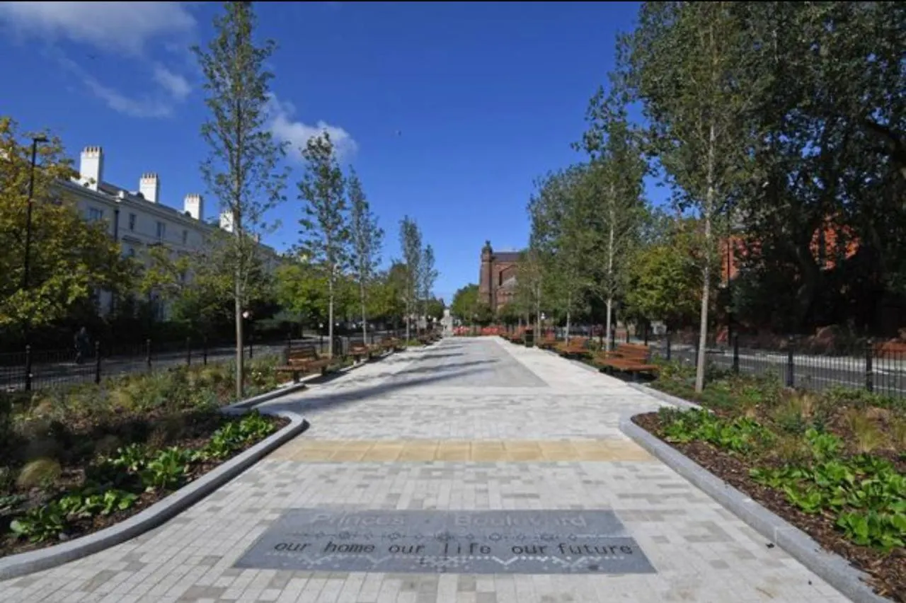 Adeamstays Provides Beautiful Centrally Located 1 And 2 Bed Apartments On Liverpools Boulevard